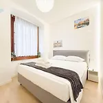 Piazza Della Borsa 3b Tirabora Short Rent