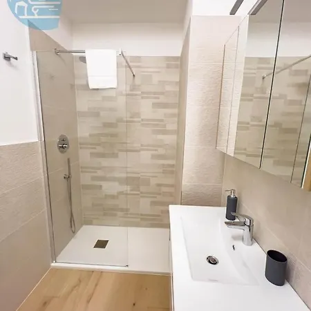 Apartman Piazza Della Borsa 3b Tirabora Short Rent Trieszt