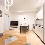 Apartment Piazza Della Borsa 3b Tirabora Short Rent *