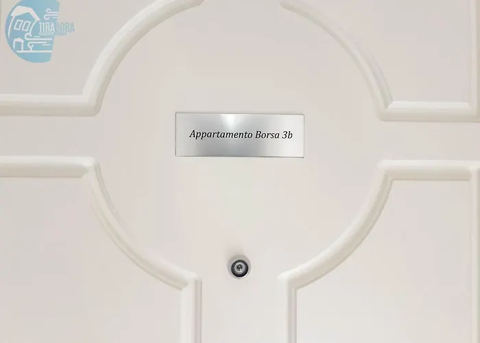 Piazza Della Borsa 3b Tirabora Short Rent Lägenhet *